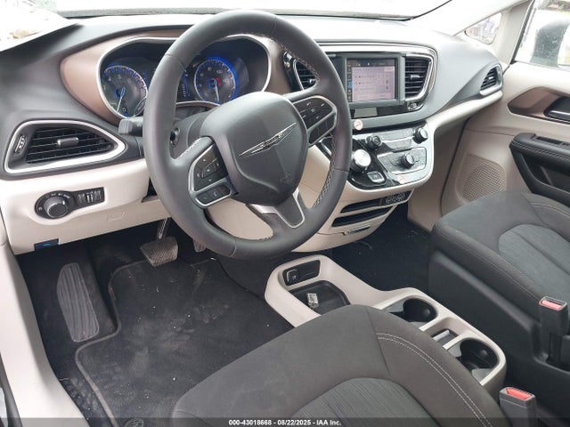 2C4RC1CG1RR186597 Chrysler 2024