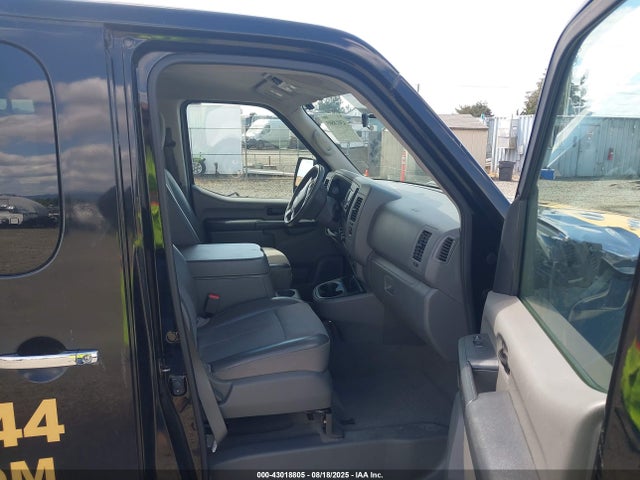 Nissan 2017 2017 5BZBF0AA4HN852896 Image 5