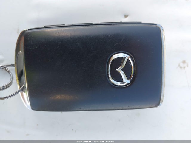 3MZBPAAL6KM109952 Mazda py