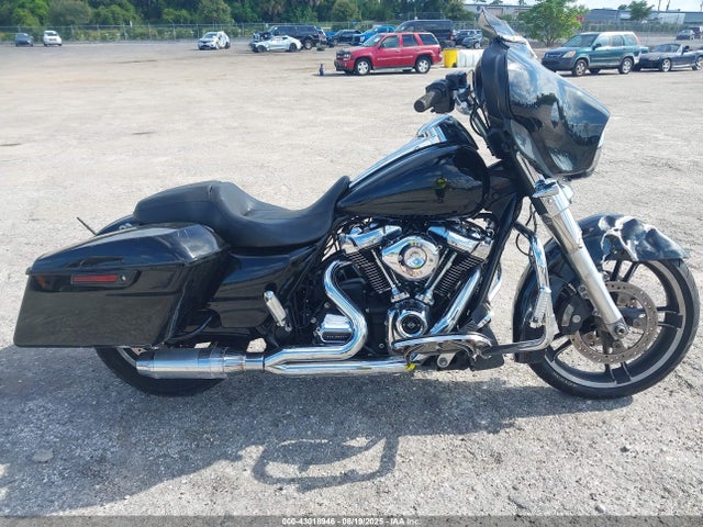 Harley-Davidson Street Glide 2019 1HD1KBC1XKB613067 Image 11