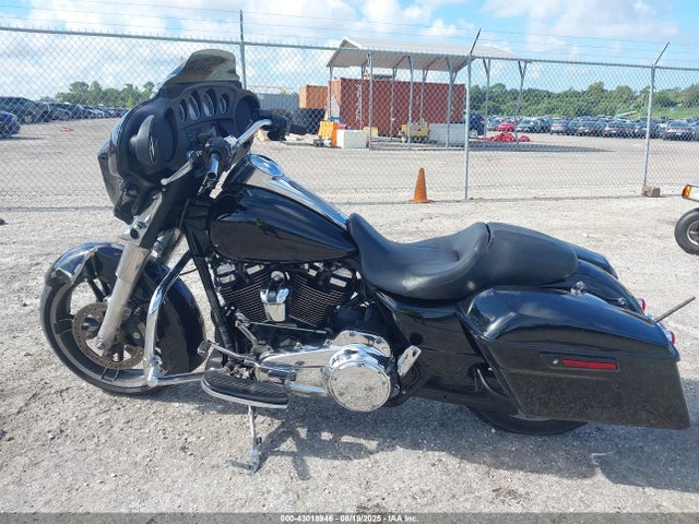 Harley-Davidson Street Glide 2019 1HD1KBC1XKB613067 Image 12