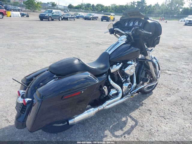 Harley-Davidson Street Glide 2019 1HD1KBC1XKB613067 Image 4