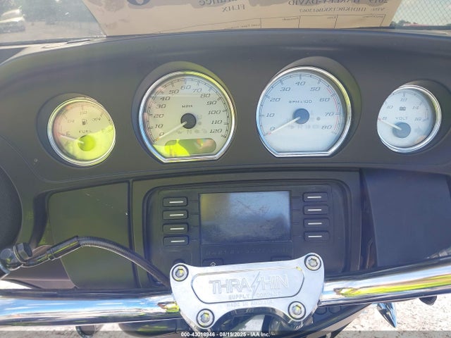 Harley-Davidson Street Glide 2019 1HD1KBC1XKB613067 Image 7