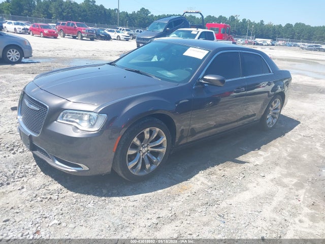Chrysler 2019 2019 2C3CCAAG3KH542511 Image 2