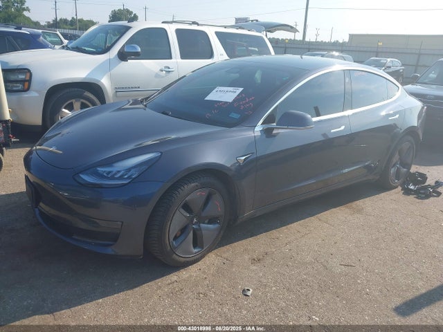 2019 TESLA MODEL 3 5YJ3E1EB5KF386174 Photo 1