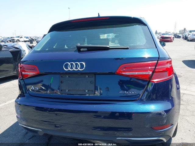 Audi A3 2018 WAUTPBFFXJA068007 Image 17