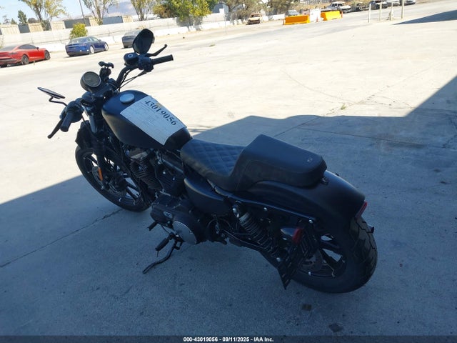 1HD4LE226MB403106 Harley-Davidson Iron 883