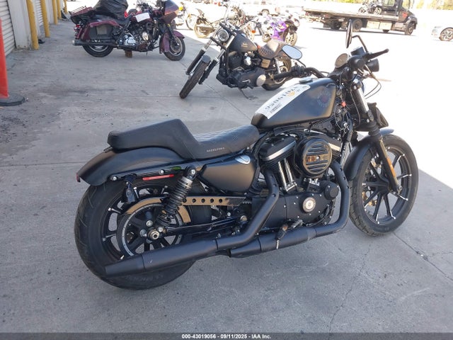 1HD4LE226MB403106 Harley-Davidson Iron 883