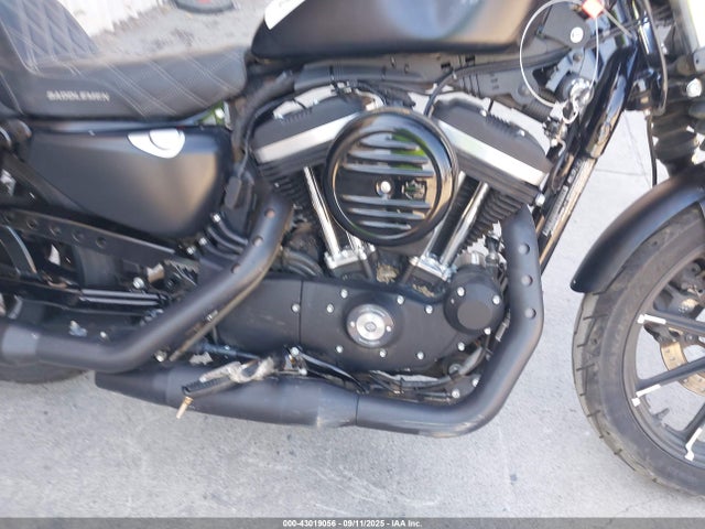 1HD4LE226MB403106 Harley-Davidson Iron 883