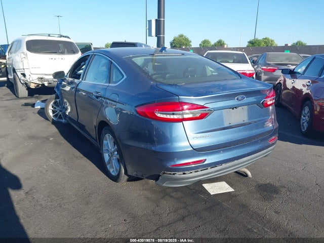 Ford 2019 2019 3FA6P0MU0KR208925 Image 3