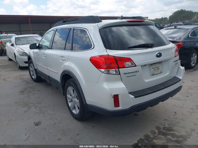 43019082 :رقم المزاد ، 4S4BRBDC8E3263823 vin ، 2014 Subaru Outback 2.5i Premium مزاد بيع
