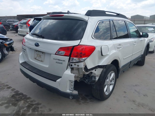 43019082 :رقم المزاد ، 4S4BRBDC8E3263823 vin ، 2014 Subaru Outback 2.5i Premium مزاد بيع