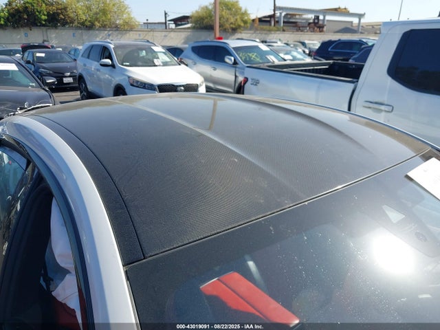 WBAGV8C0XNCJ03990 BMW m850i