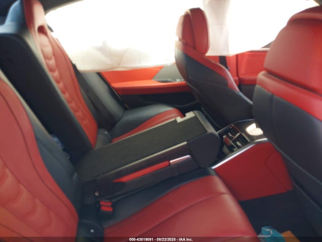 WBAGV8C0XNCJ03990 BMW m850i