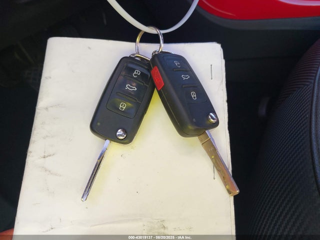 Volkswagen Beetle 2018 3VW5DAAT6JM516013 Image 11