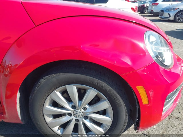Volkswagen Beetle 2018 3VW5DAAT6JM516013 Image 19