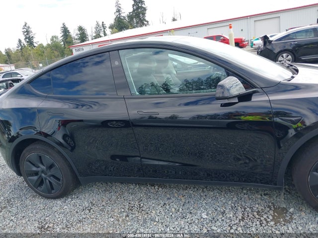 7SAYGDED9SA350099 Tesla Model Y
