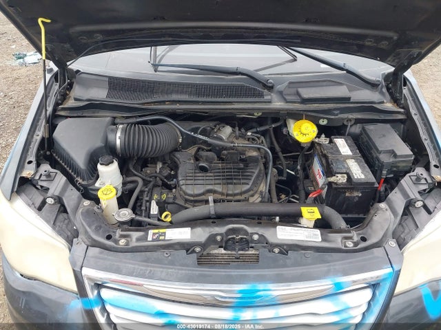 2C4RC1BGXGR297437 Chrysler Town and Country
