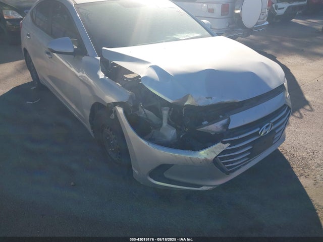 Hyundai 2017 2017 5NPD74LF1HH185842 Image 6
