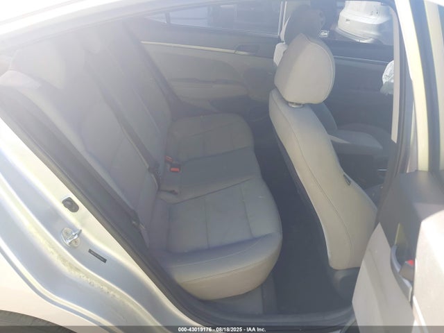 Hyundai 2017 2017 5NPD74LF1HH185842 Image 8