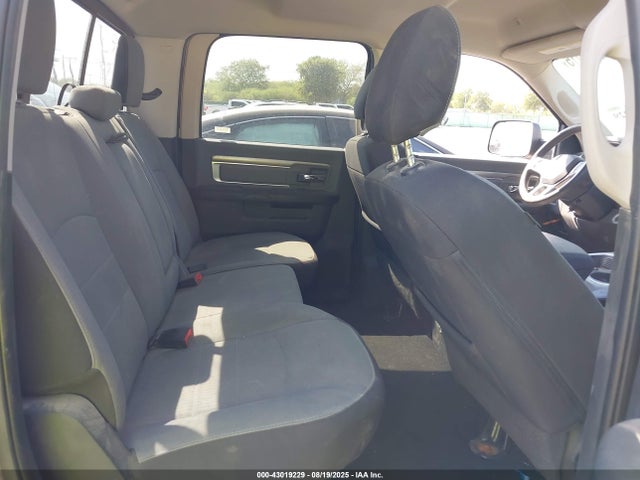 1C6RR7LG8PS565844 RAM 1500 Classic