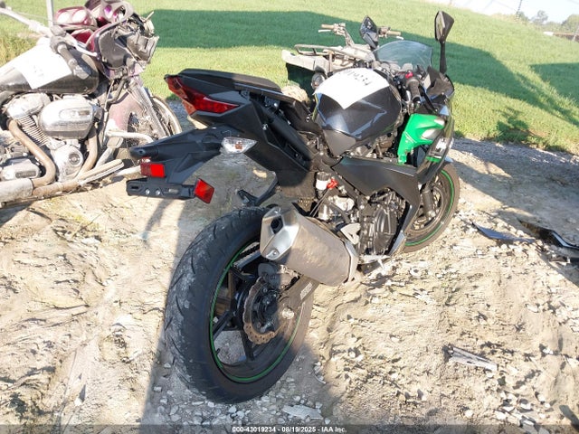 Kawasaki Ninja 400 2023 JKAEXKH14PDAN3486 Image 4