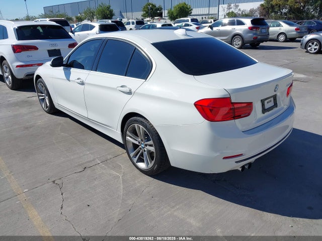 WBA8B9C3XHK886316 BMW 330I