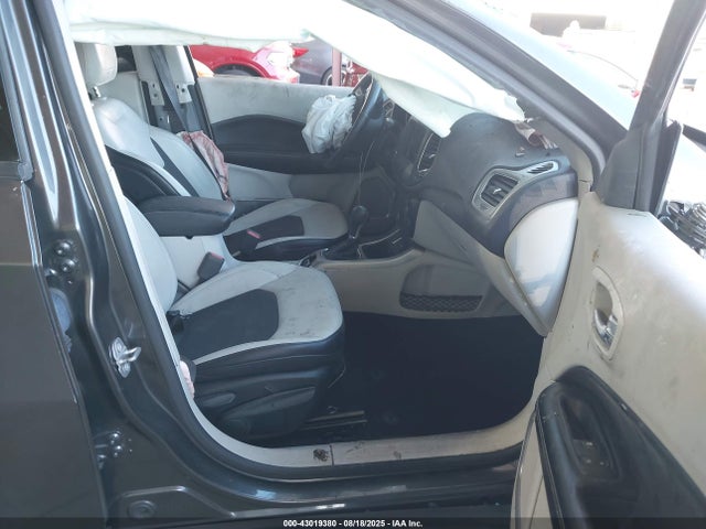 3C4NJCBB1HT658797 Jeep Compass