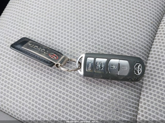 3MYDLBYV5KY500931 Toyota p5v