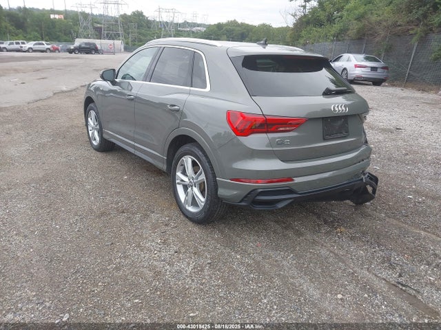 2021 AUDI Q3 WA1DECF36M1008846 Photo 2