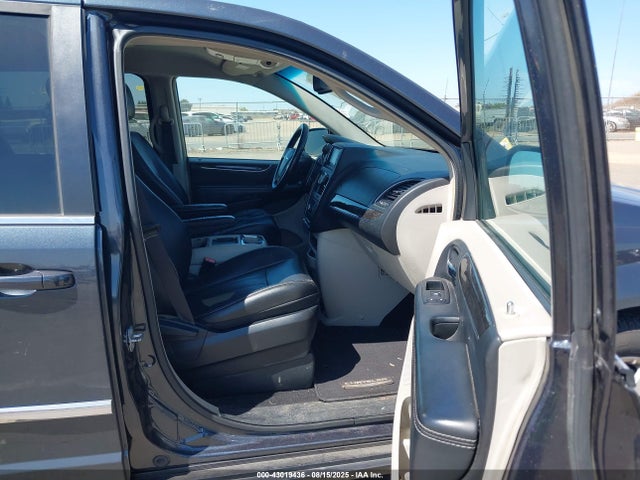 2C4RC1BGXER444854 Chrysler 2014