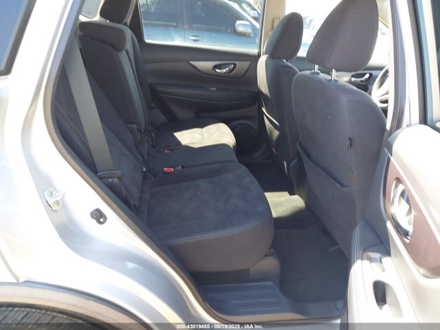 KNMAT2MT5FP562326 Nissan 2015