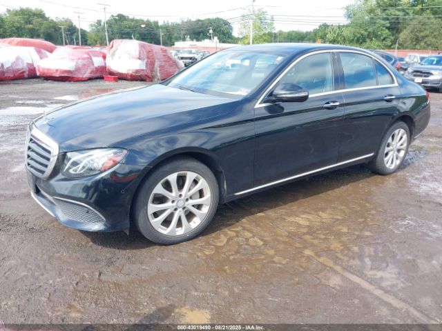 2017 MERCEDES-BENZ E 300 WDDZF4KB9HA220745 Photo 1
