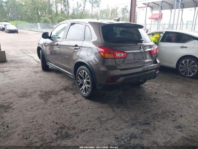 2018 MITSUBISHI OUTLANDER SPORT JA4AP3AU4JU023496 Photo 2