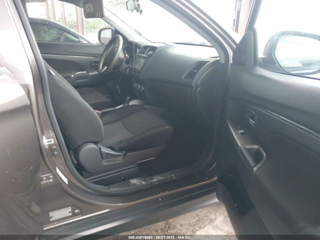 2018 MITSUBISHI OUTLANDER SPORT JA4AP3AU4JU023496 Photo 4