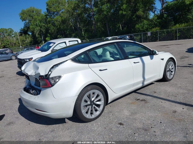 2022 TESLA MODEL 3 5YJ3E1EB1NF118856 Photo 3
