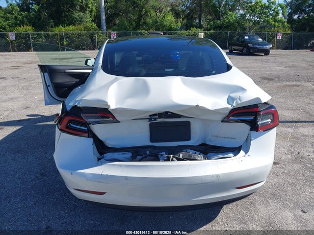 2022 TESLA MODEL 3 5YJ3E1EB1NF118856 Photo 5