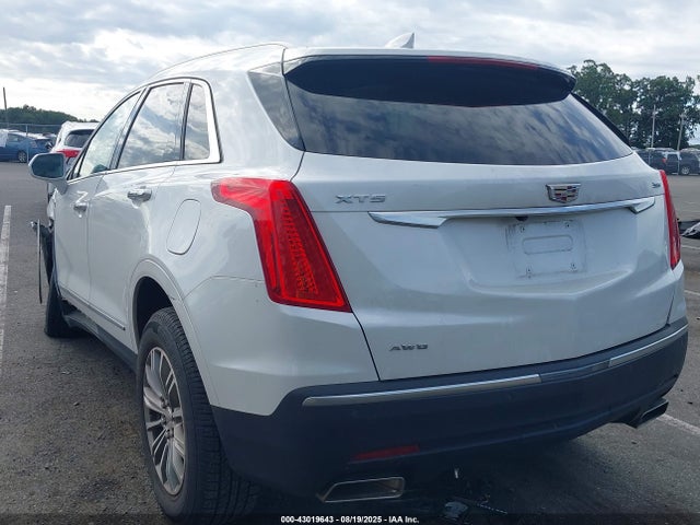 2018 CADILLAC XT5 1GYKNDRS2JZ166310 Photo 2