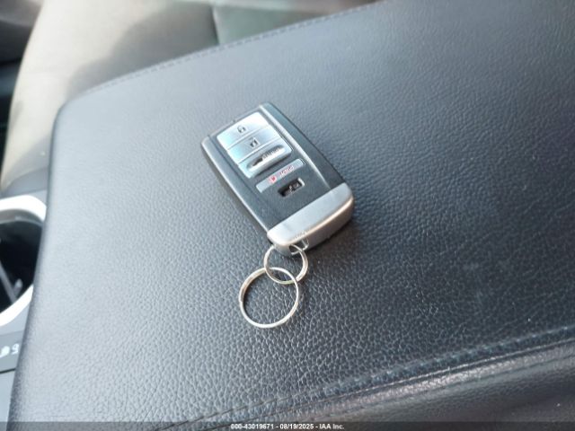 2016 ACURA RDX 5J8TB4H52GL005404 Photo 10