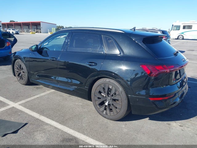 2024 AUDI Q8 E-TRON WA16AAGE5RB052752 Photo 2