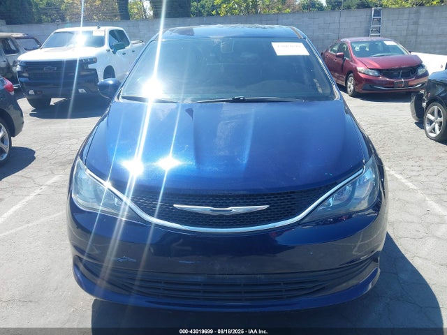 Chrysler 2017 2017 2C4RC1CG3HR609209 Image 13