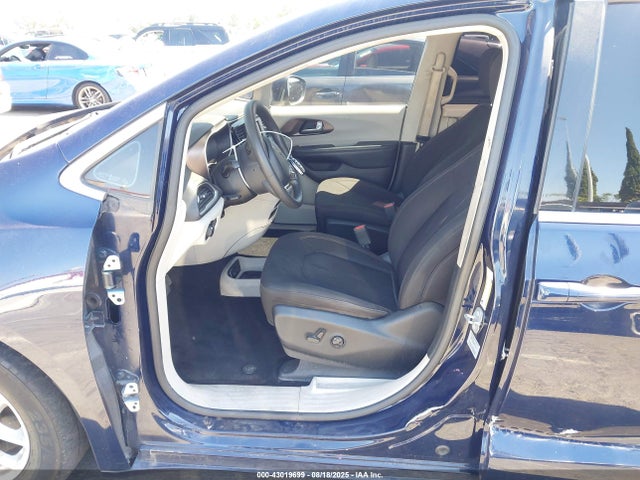 Chrysler 2017 2017 2C4RC1CG3HR609209 Image 19