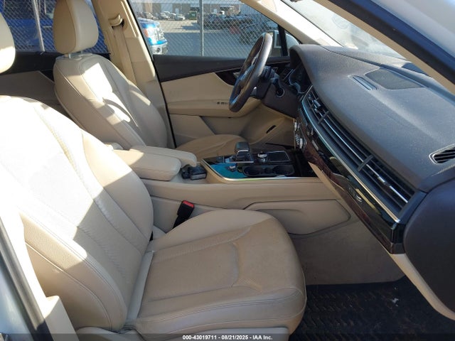 2019 AUDI Q7 WA1VAAF74KD011604 Photo 4