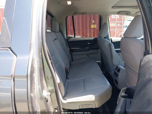 Honda j35y6 2017 5FPYK3F72HB032472 Image 8