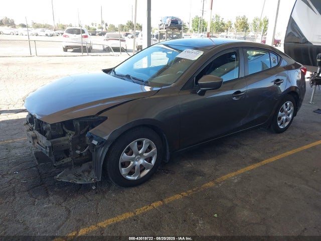 3MZBM1U74FM229858 Mazda pe