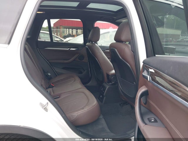 2016 BMW X1 WBXHT3C33GP880276 Photo 7