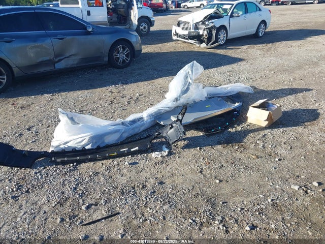 Rivian r1t 2022 7FCTGAAA2NN016517 Image 12