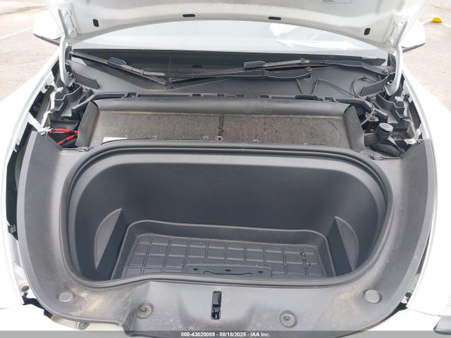 7SAYGDEE4PF759114 Tesla Model Y