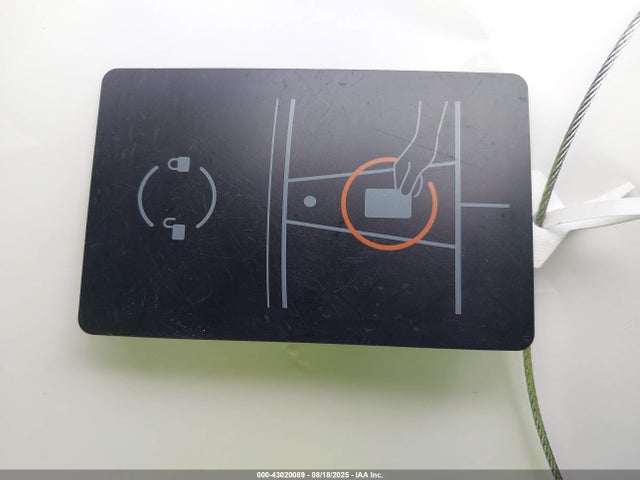 7SAYGDEE4PF759114 Tesla Model Y