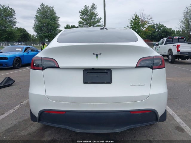 7SAYGDEE4PF759114 Tesla Model Y